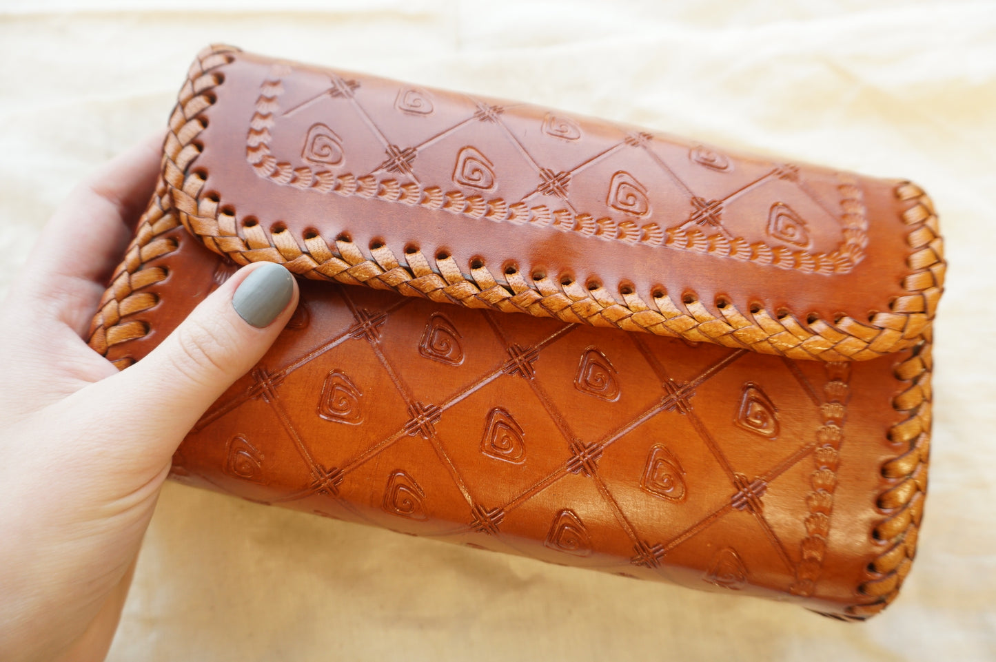 Splendor Crossbody Bag