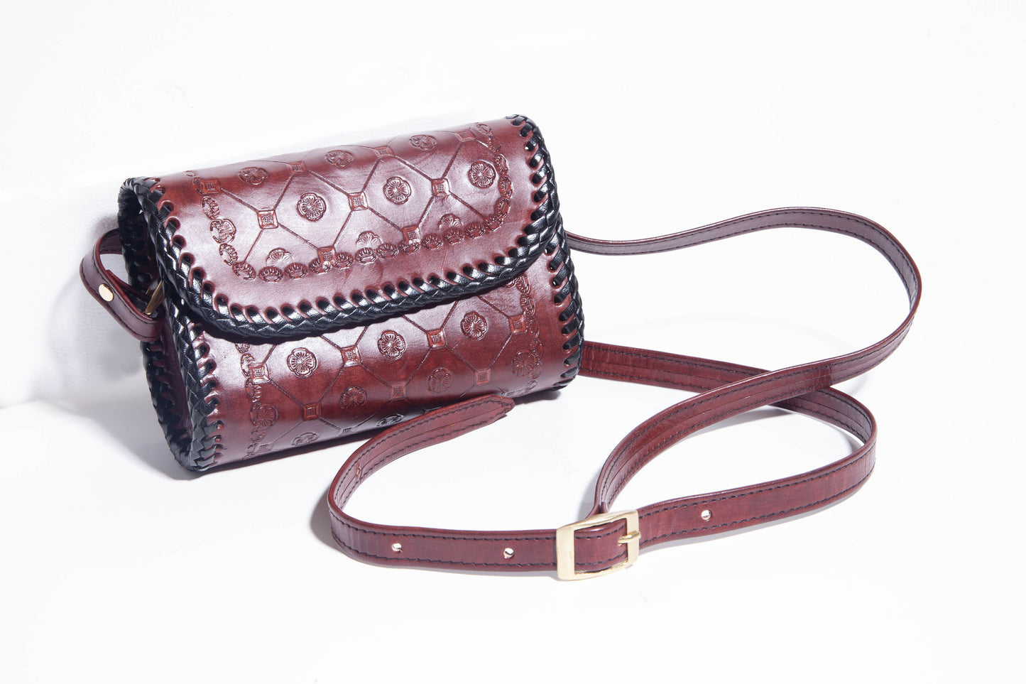 Splendor Crossbody Bag