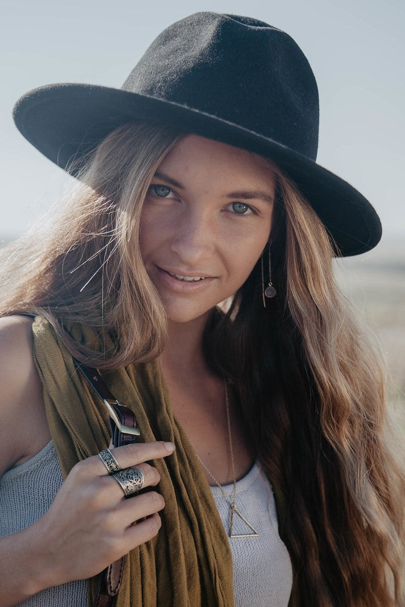 Women's Handmade Gold Chain Trinity Triangle Necklace