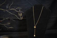 Load image into Gallery viewer, Azure Earrings &amp; Necklace Set
