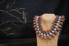 Load image into Gallery viewer, Jubilee Love Earrings with Sari Necklace
