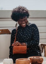 Load image into Gallery viewer, Splendor Crossbody Bag
