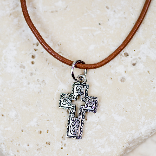 Handmade Cross Cross Choker Necklace