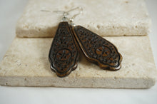 Load image into Gallery viewer, Dheeraj Earrings
