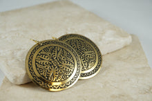 Load image into Gallery viewer, Suria Earrings
