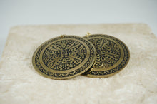 Load image into Gallery viewer, Suria Earrings
