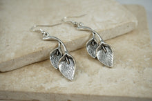 Load image into Gallery viewer, Handcrafted Earrings
