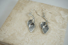 Load image into Gallery viewer, Calla Lilly Earrings

