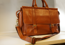 Load image into Gallery viewer, Leather Satchel Messenger Bag 17&quot;
