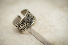 Load image into Gallery viewer, The Skipping Stone Handmade Bracelet

