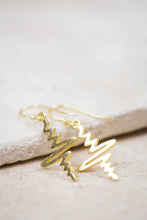 Load image into Gallery viewer, Gold Heartbeat Line Earrings
