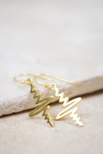 Load image into Gallery viewer, Gold Heartbeat Line Earrings

